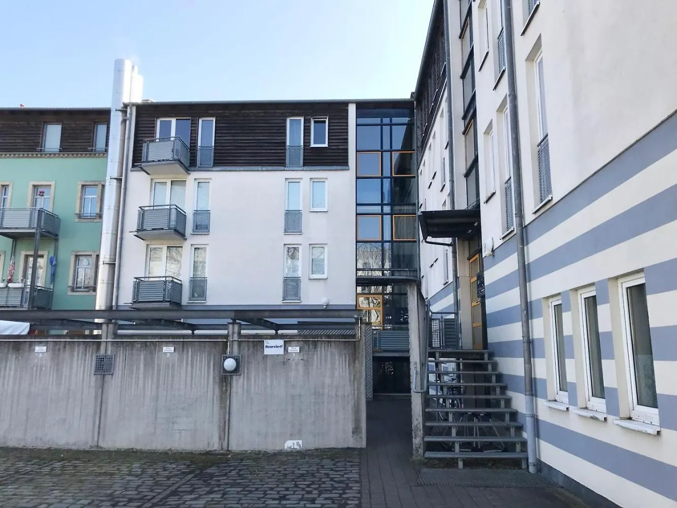 Beautiful Apartment With Multiple Balconies In Dresden