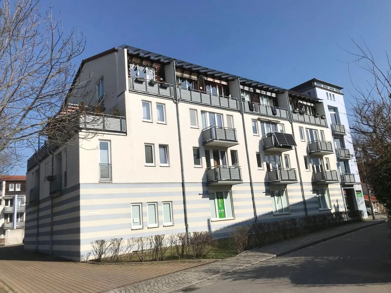 Beautiful Apartment With Multiple Balconies In Dresden 0*,